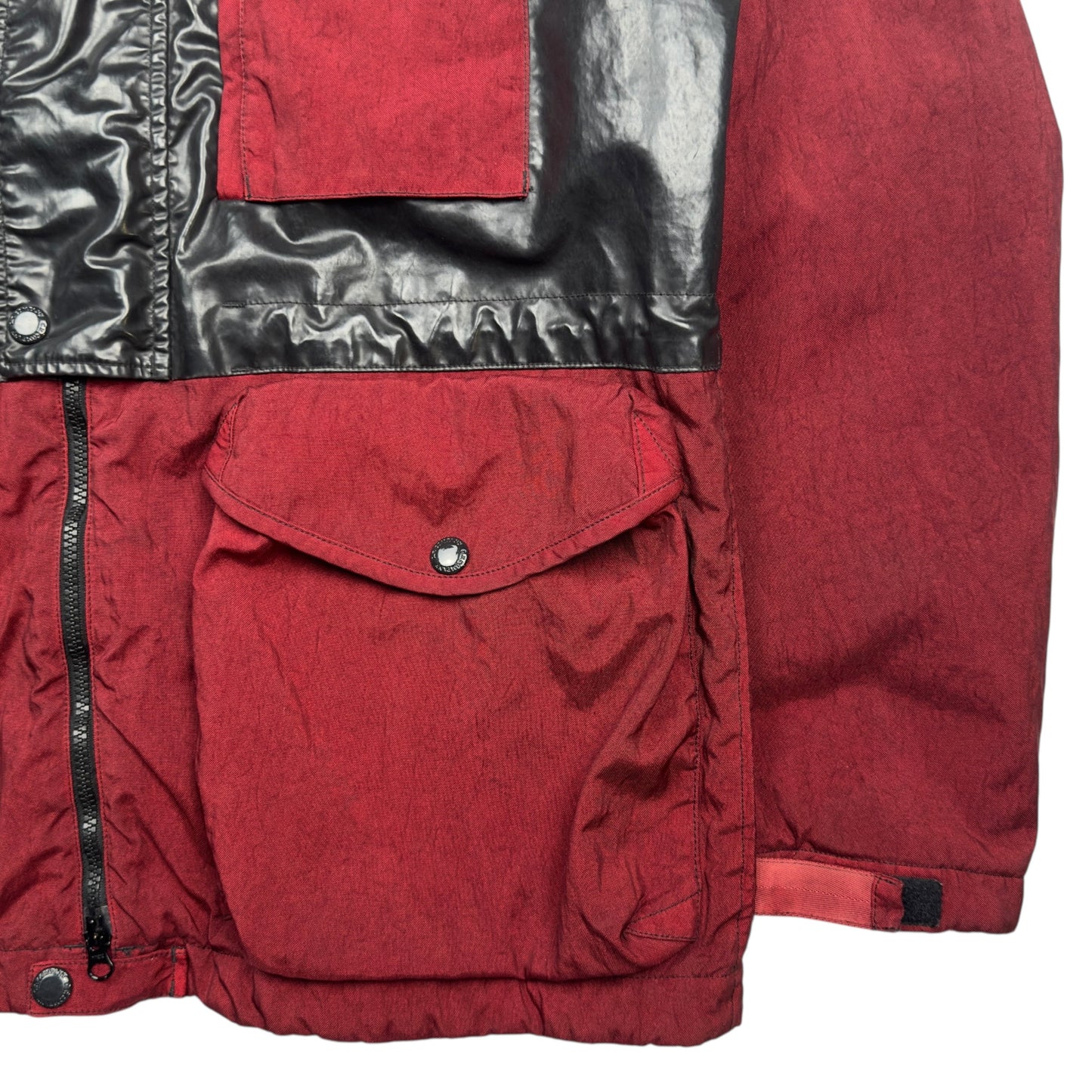 C.P. Company Quartz Goggle Jacket – Crimson Red / Black