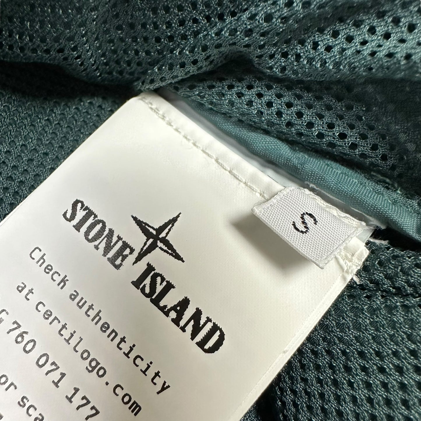A/W 22 Stone Island Naslan Light Smock - Green