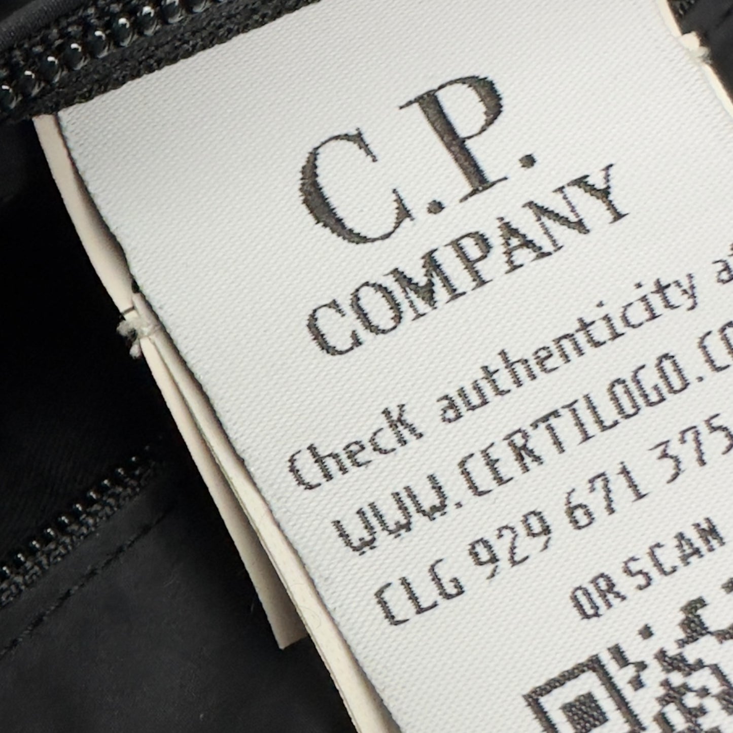 C.P. Company Micro M Goggle Jacket - Black