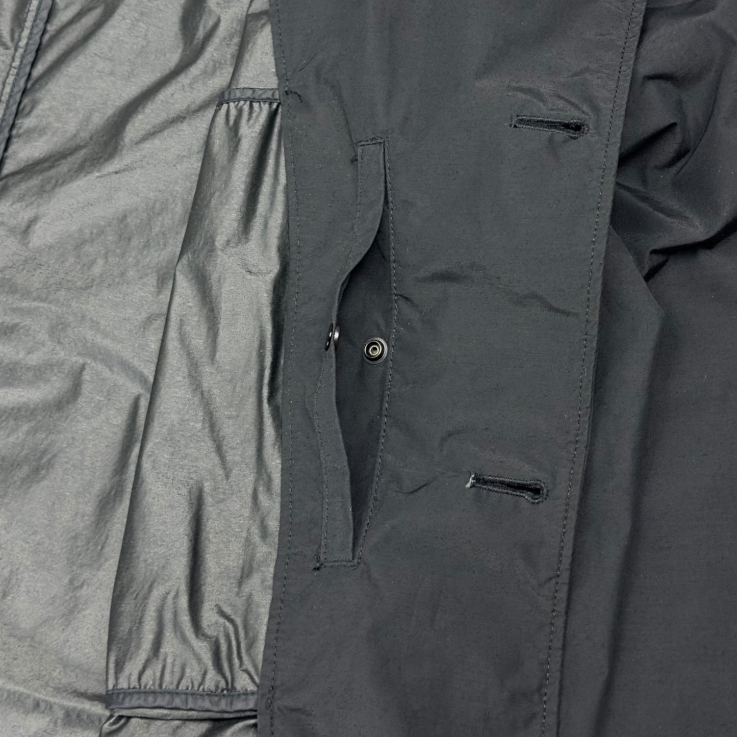 S/S 21 Stone Island Naslan Light Watro Trench Coat - Black