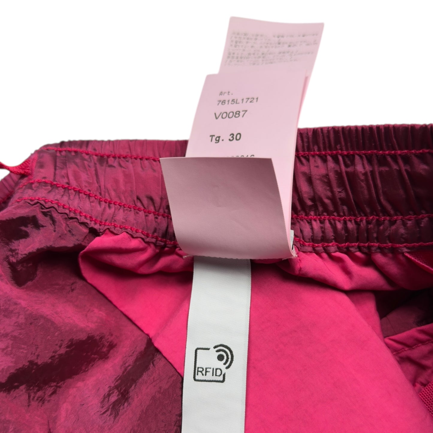 S/S 22 Stone Island Nylon Metal Cargo Shorts - 30 CO