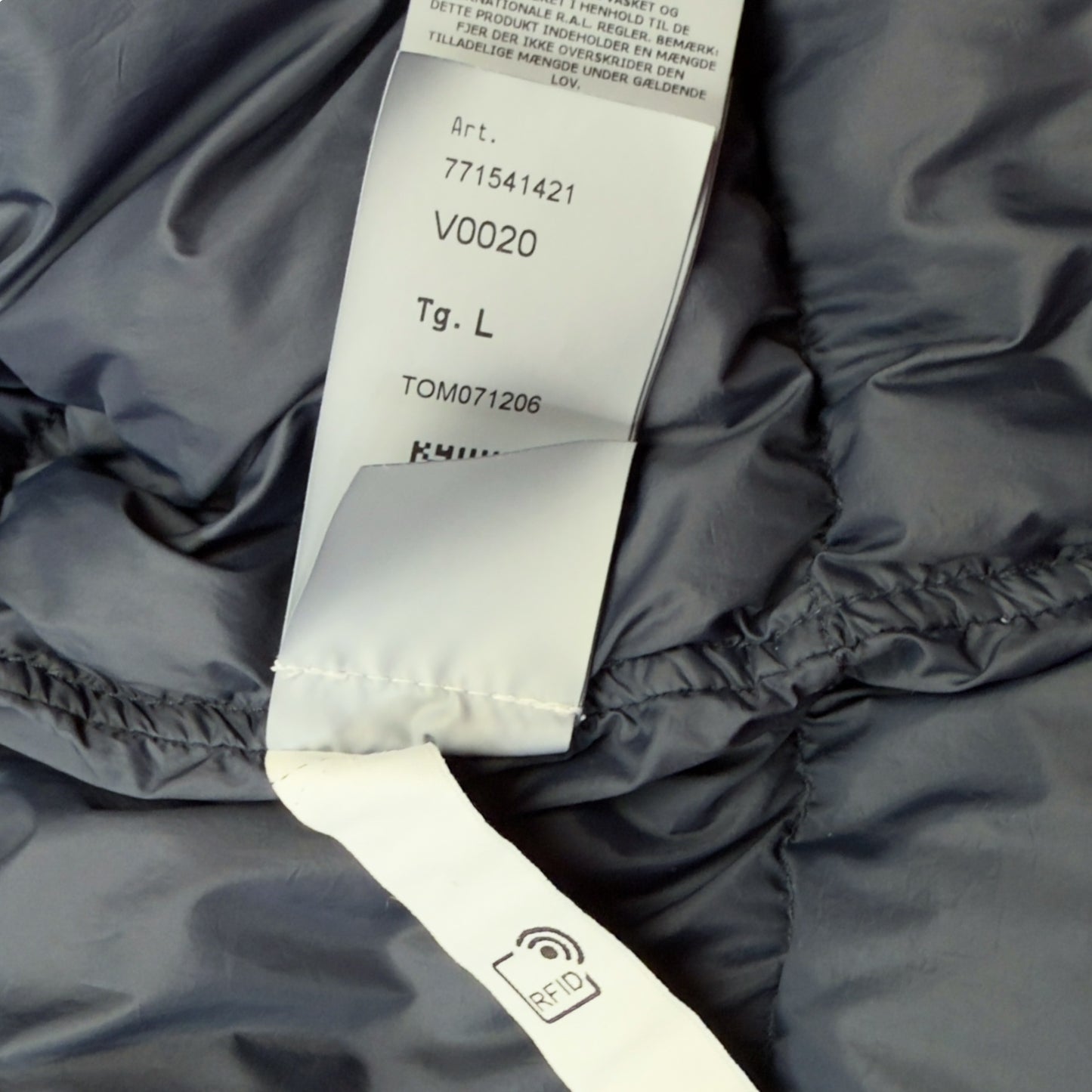 A/W 22 Stone Island Opaque Nylon Twill Down-TC Balaclava Puffer Jacket - Navy