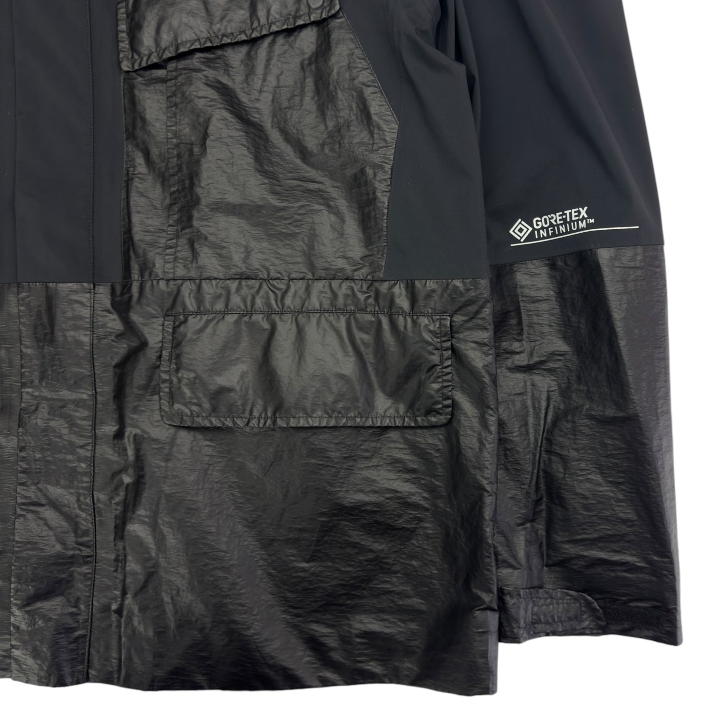 C.P. Company Gore-Tex Infinium Goggle Jacket - Black