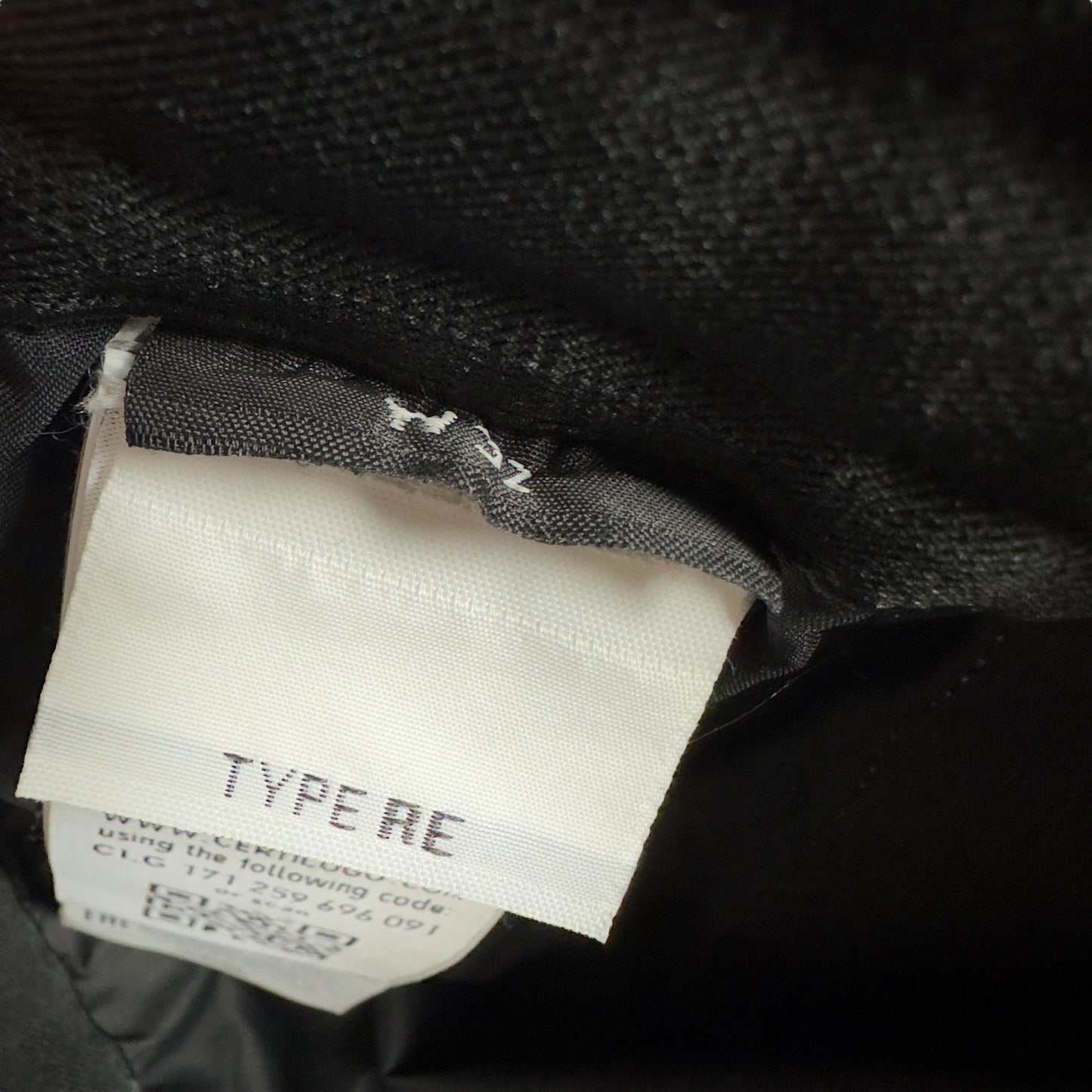 S/S 20 Stone Island Dust Plated Reflective Shorts