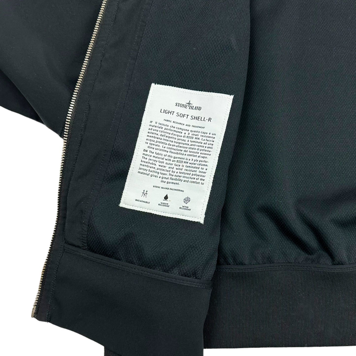 S/S 18 Stone Island Light Soft Shell - R
