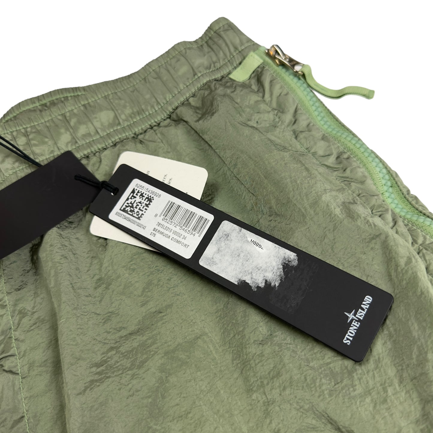 S/S 23 Stone Island Nylon Metal Bermuda Shorts - 34 Comfort