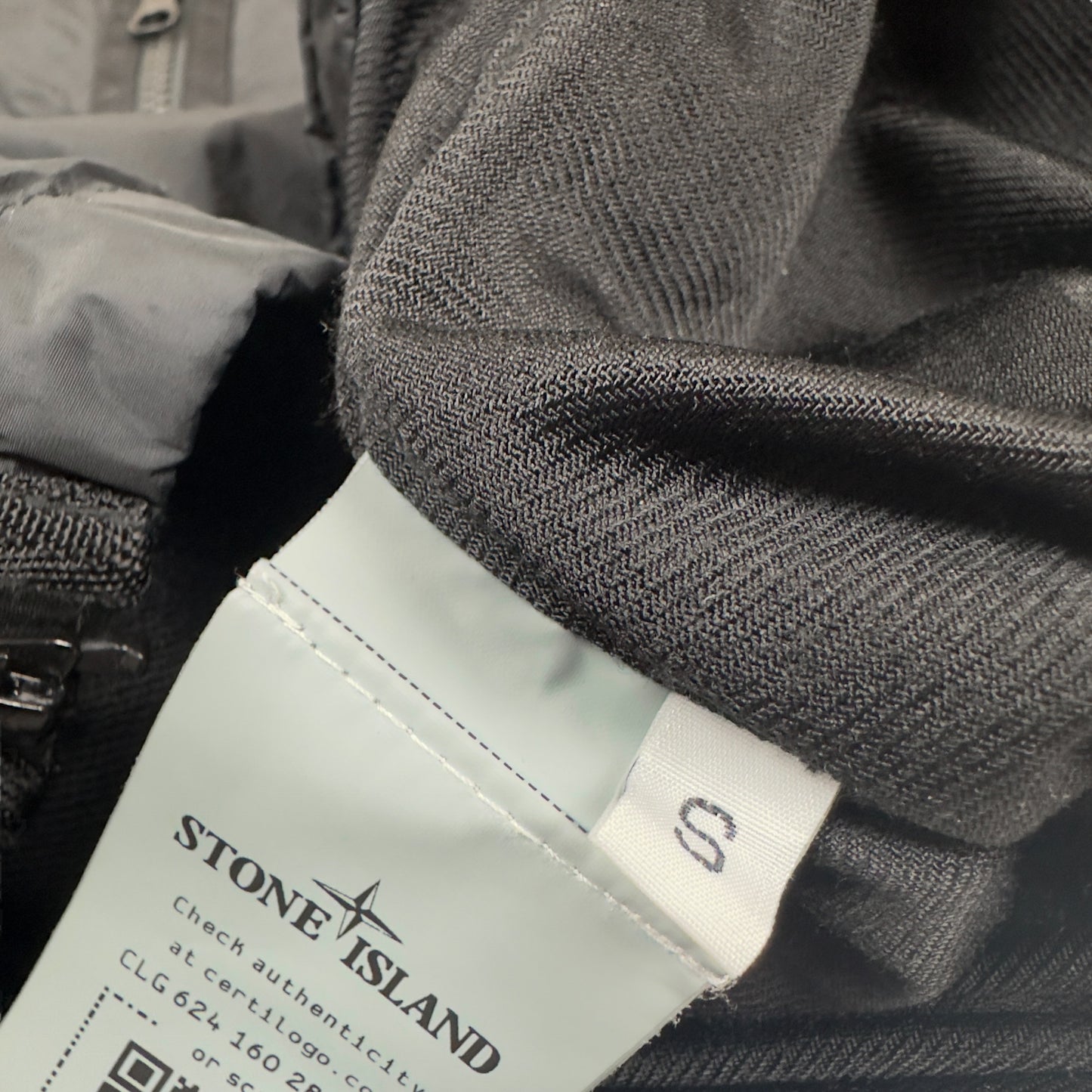 A/W 21 Stone Island Nylon Overshirt - Black