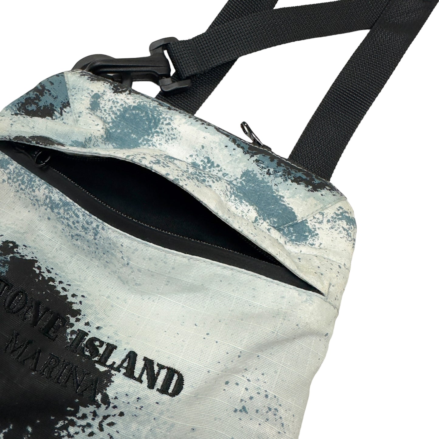 S/S 22 Stone Island Marina Bag