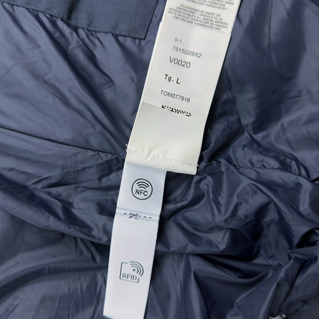A/W 23 Stone Island Marina Rubber Wax Poplin Down Reflective Puffer Gilet