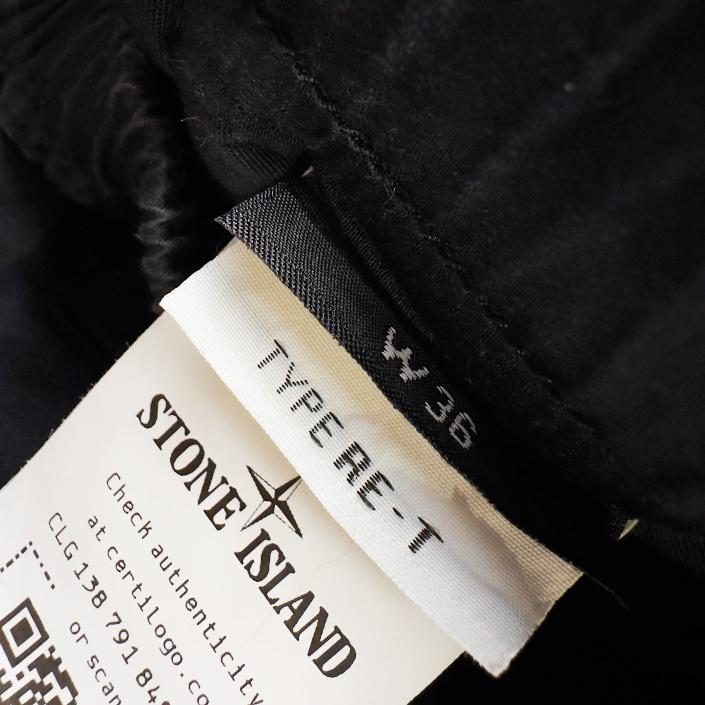 S/S 22 Stone Island Ghost Cargo Trousers - Black