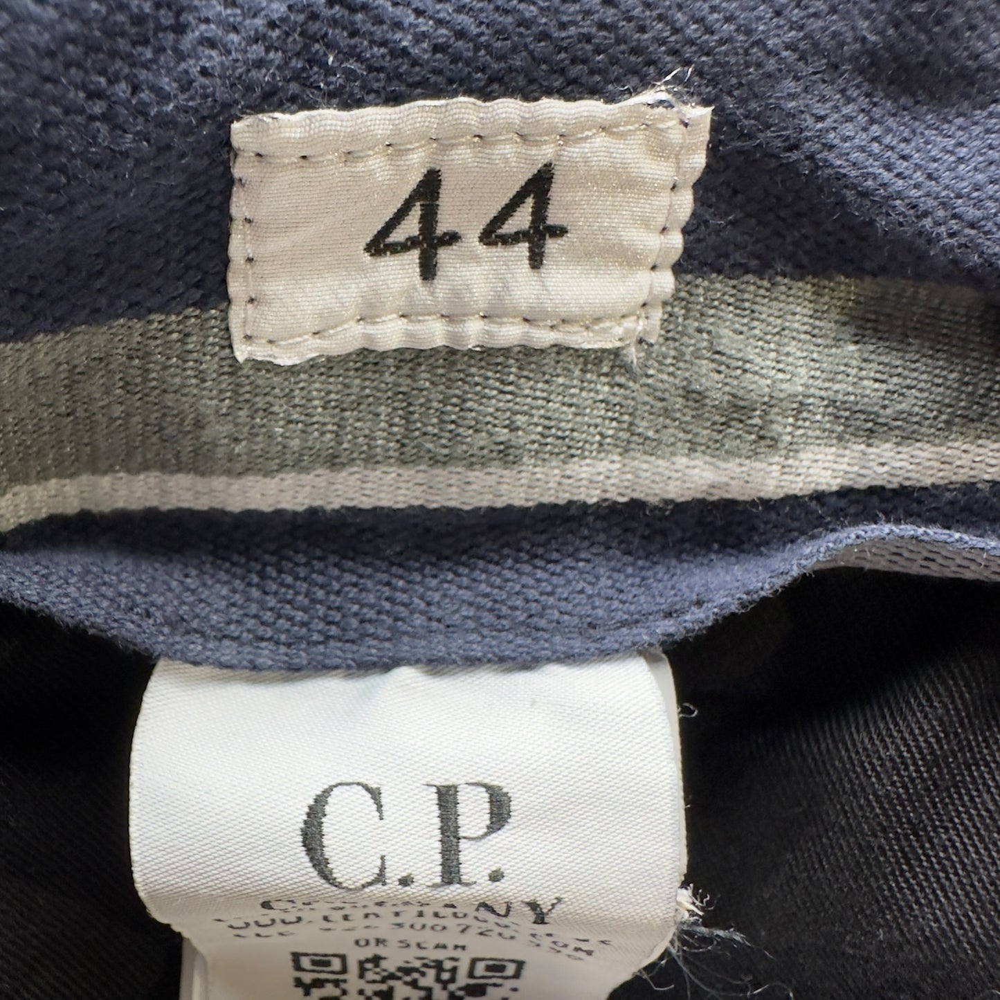 C.P. Company Cargo Shorts - Navy Blue