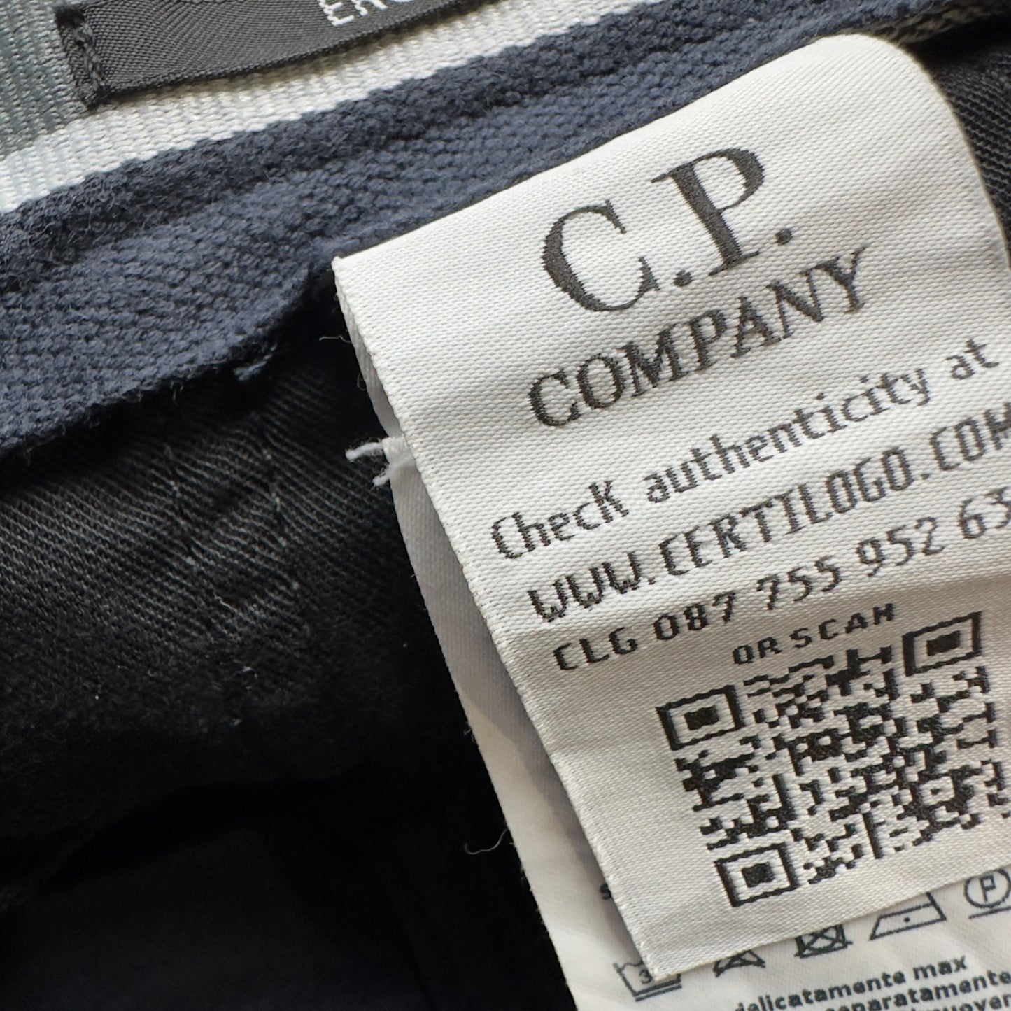 C.P. Company Ergonomic Fit Cargo Trousers - Navy