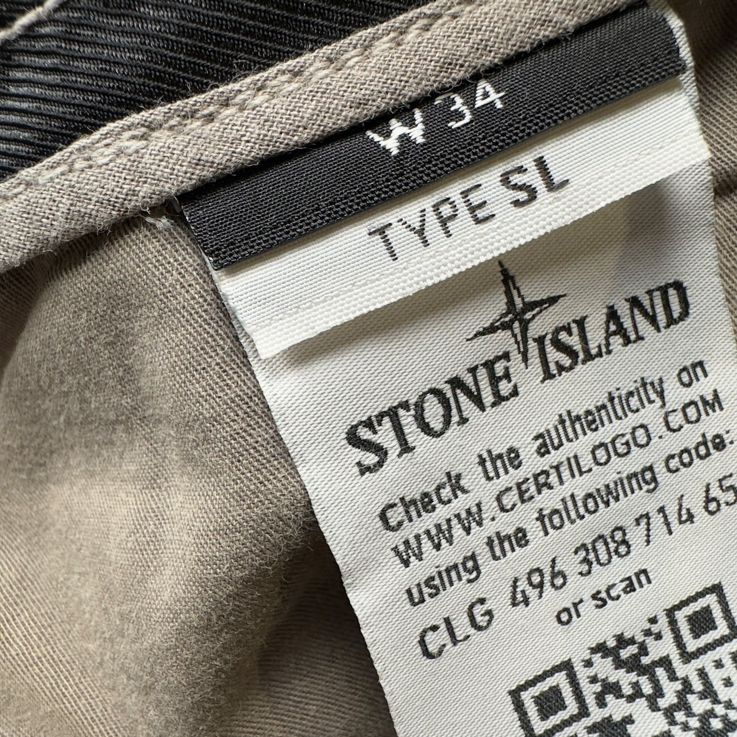 S/S 18 Stone Island Slim Fit Cargo Shorts