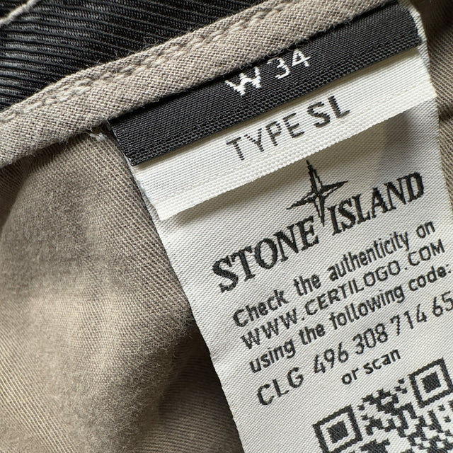S/S 18 Stone Island Slim Fit Cargo Shorts