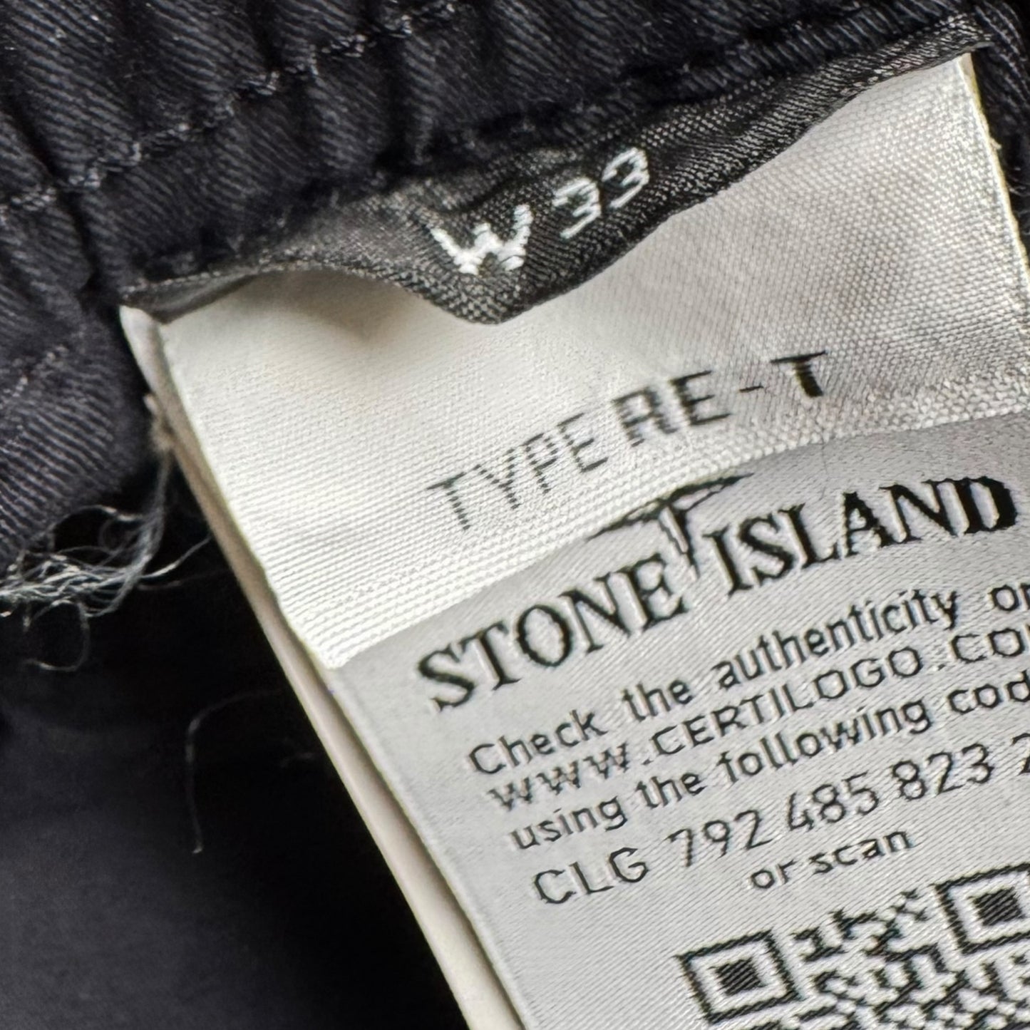 S/S 20 Stone Island Navy Ghost Cargo Trousers