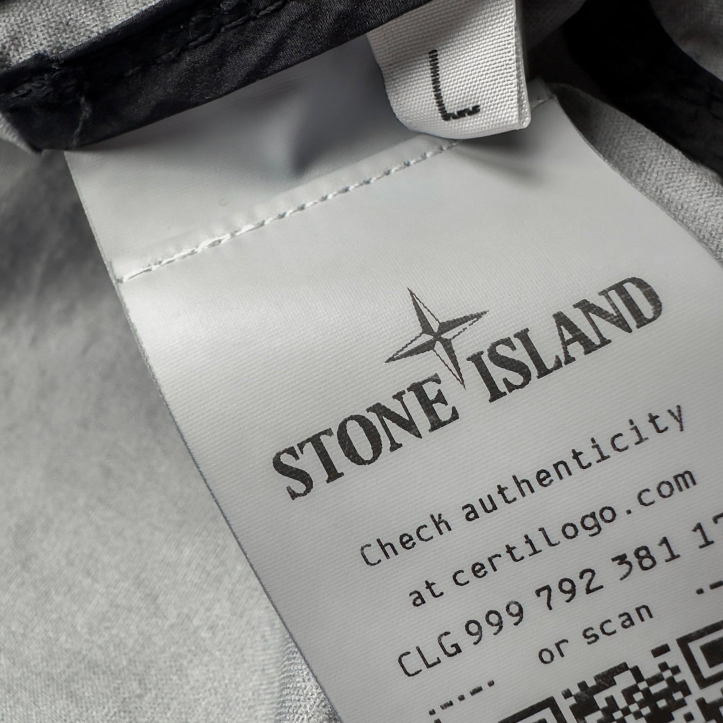 S/S 23 Stone Island Membrana 3L TC Jacket - Navy