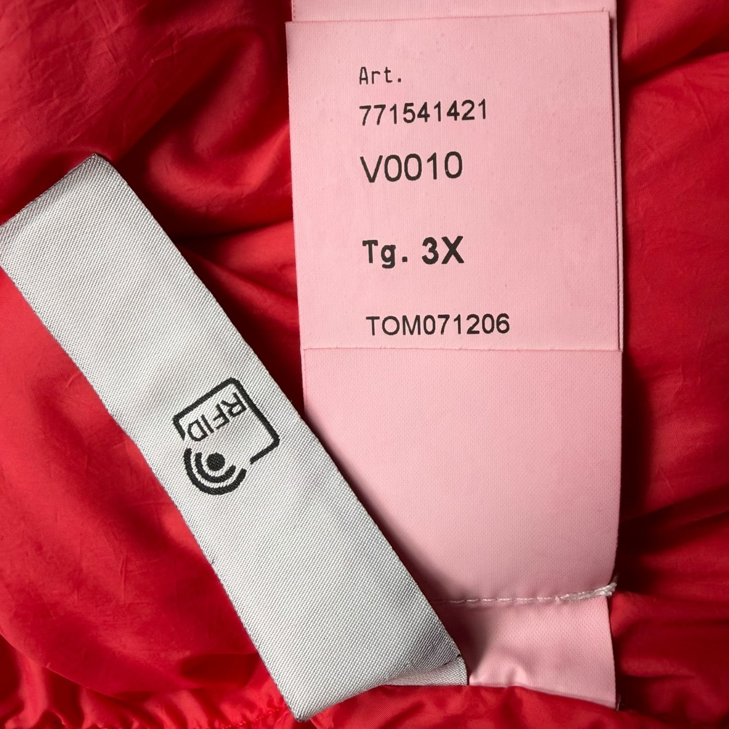 A/W 22 Stone Island Opaque Nylon Twill Down-TC Balaclava Puffer Jacket - Red