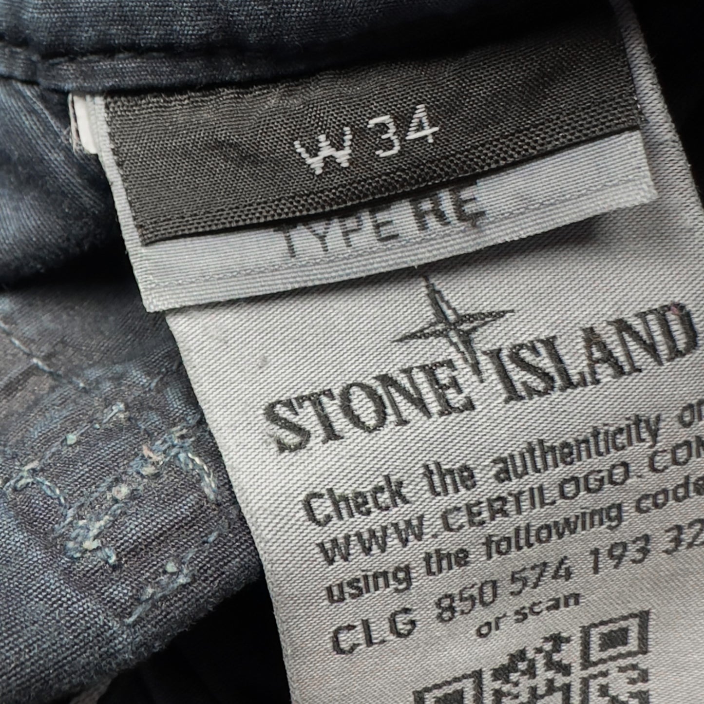 Stone Island Cargo Shorts - Navy