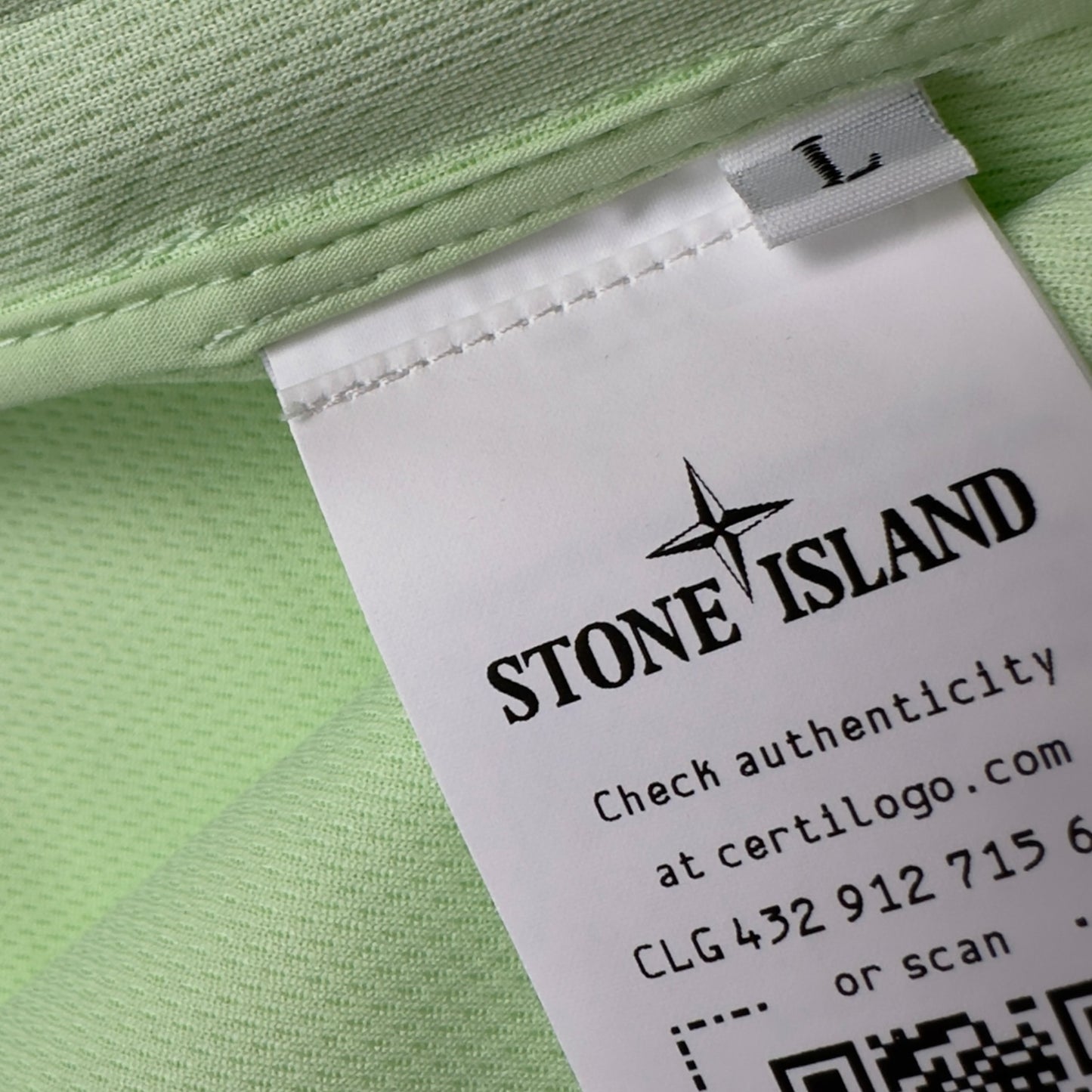 S/S 23 Stone Island Light Soft Shell-R Jacket with e-dye Technology - Mint Green