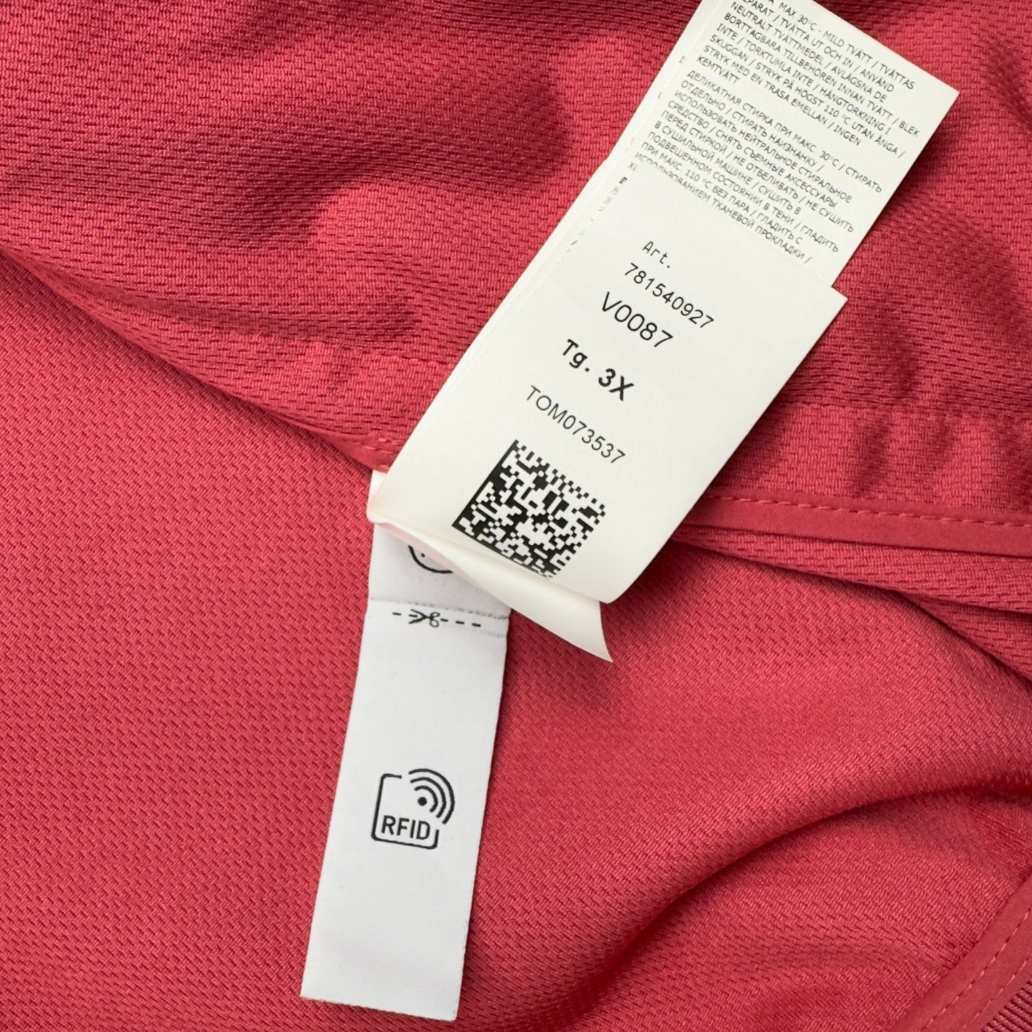 S/S 23 Stone Island Light Soft Shell-R Jacket with e-dye Technology - Pink