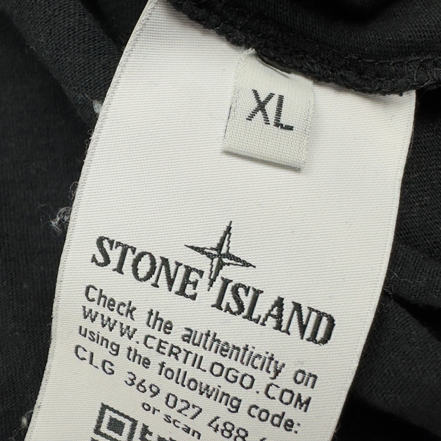 A/W 16 Stone Island Check Pin Logo T-Shirt - Black