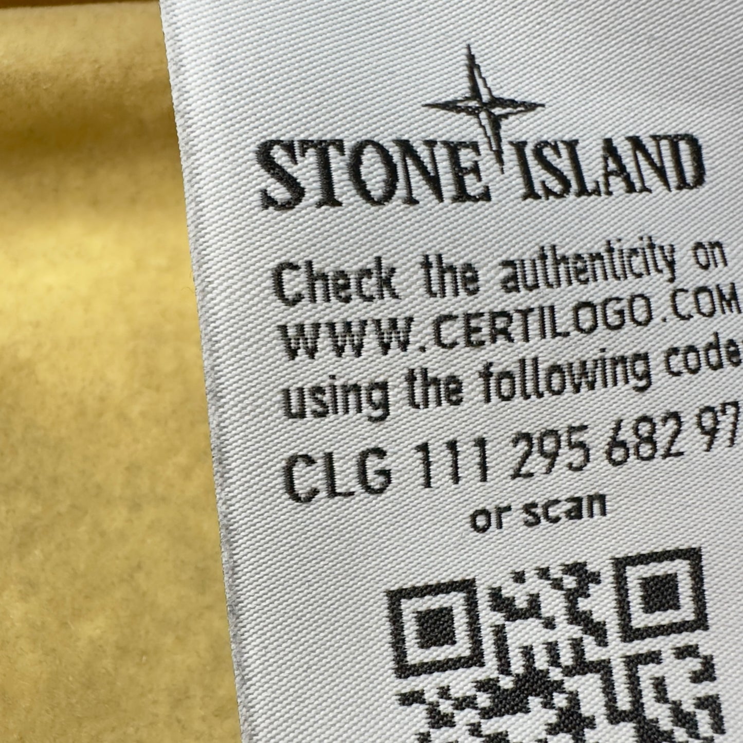 A/W 19 Stone Island Lamy Flock Jacket - Yellow