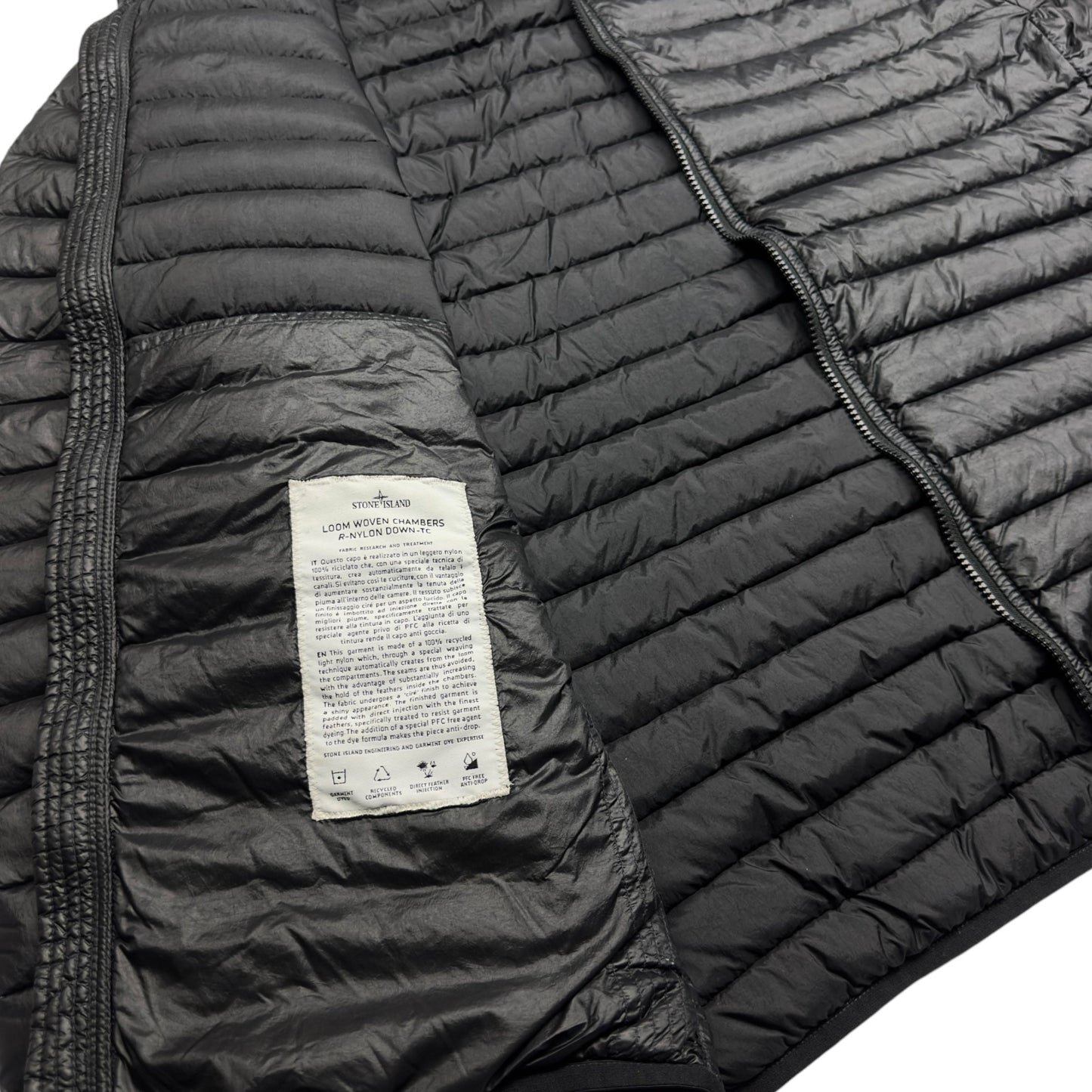 A/W 22 Stone Island Loom Woven Chambers R-Nylon Down TC Puffer Jacket - Black