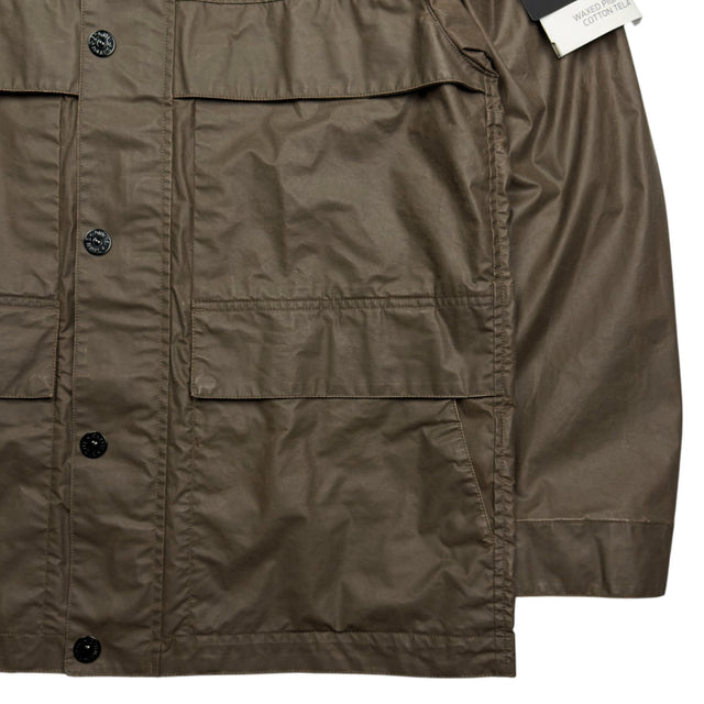 S/S 26 Stone Island Waxed Pigment Cotton Tela Field Jacket - Umber Brown