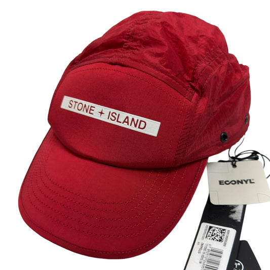 A/W 22 Stone Island Econyl Nylon Metal Cap - Red