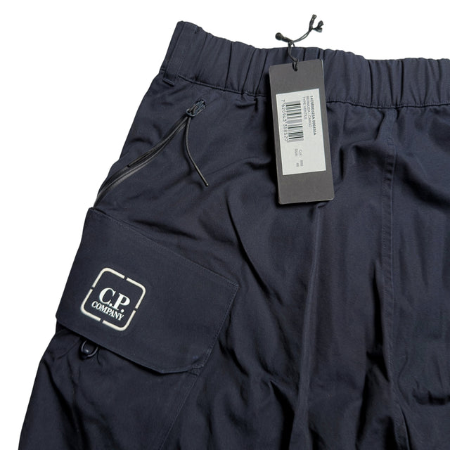S/S 23 C.P. Company Metropolis Series Hydro Stop Tela Cargo Shorts - Navy