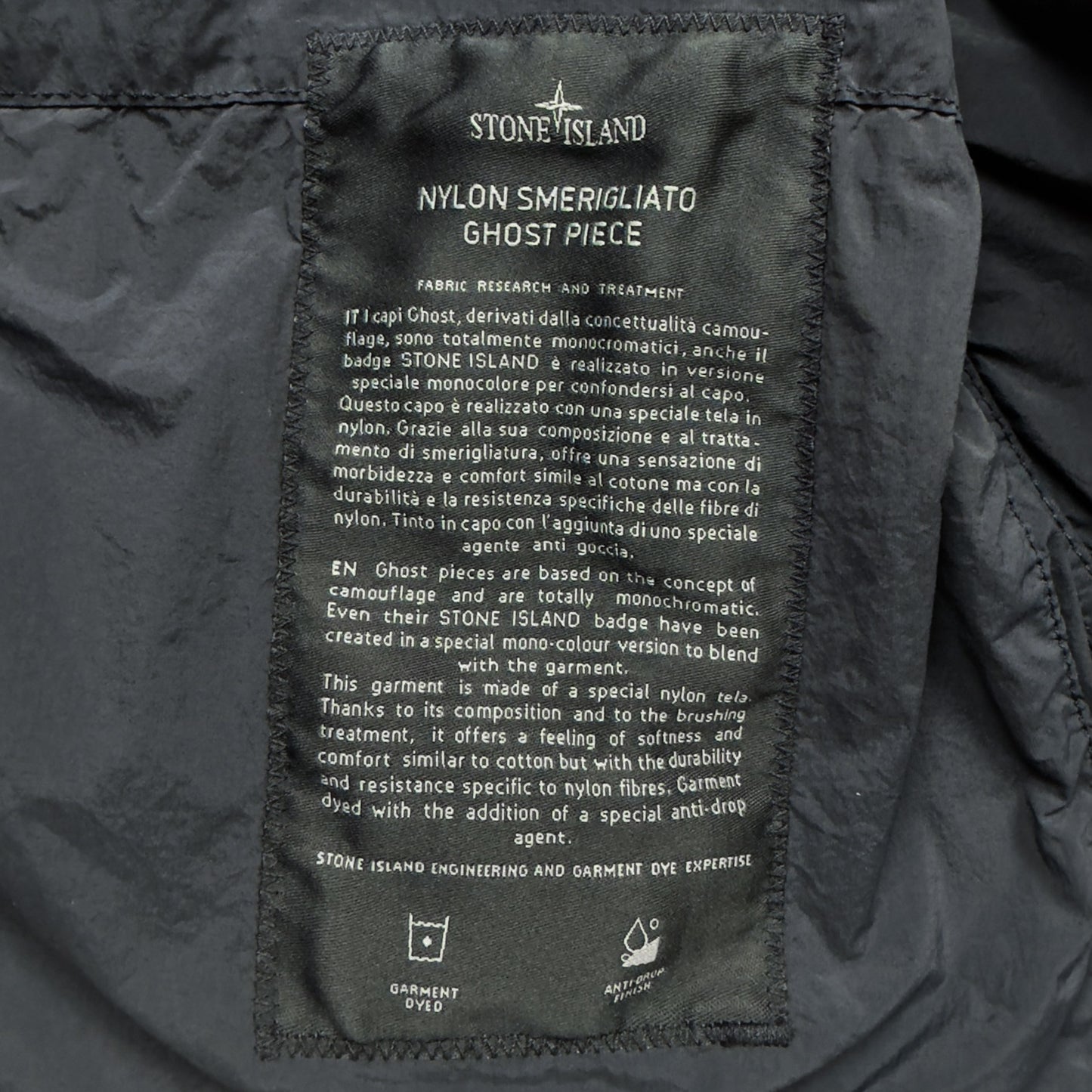 S/S 25 Stone Island Nylon Smerigliato Ghost Piece Field Jacket - Navy