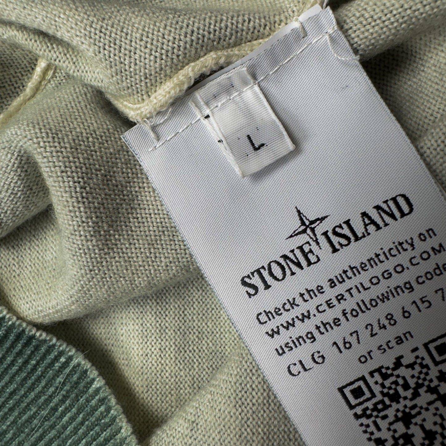 A/W 21 Stone Island Pure Wool_Fast Dye + Hand Made Airbrush + Laser Print Reversible Knitted Sweater