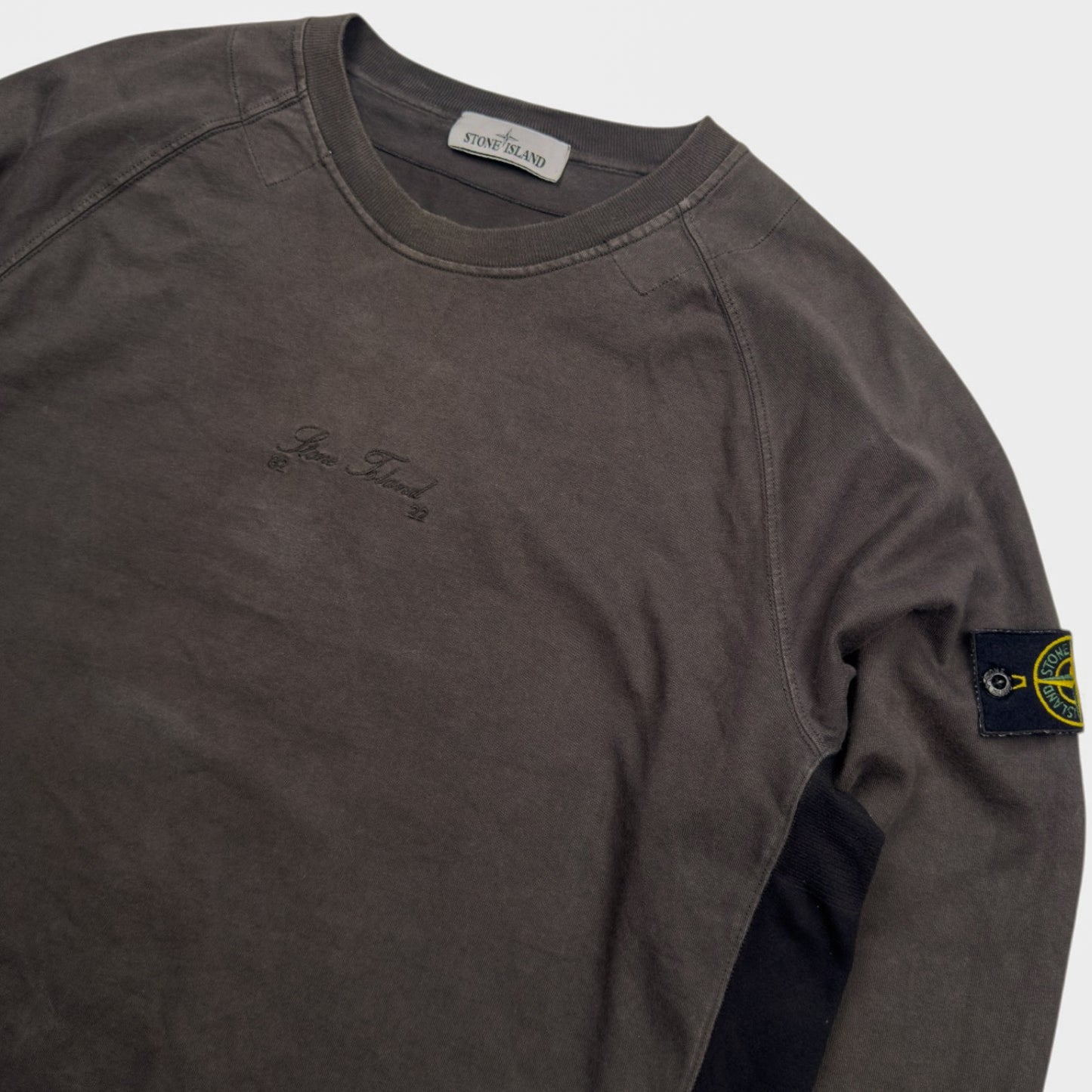 S/S 22 Stone Island 40th Anniversary 82/22 Crewneck Sweater - Brown