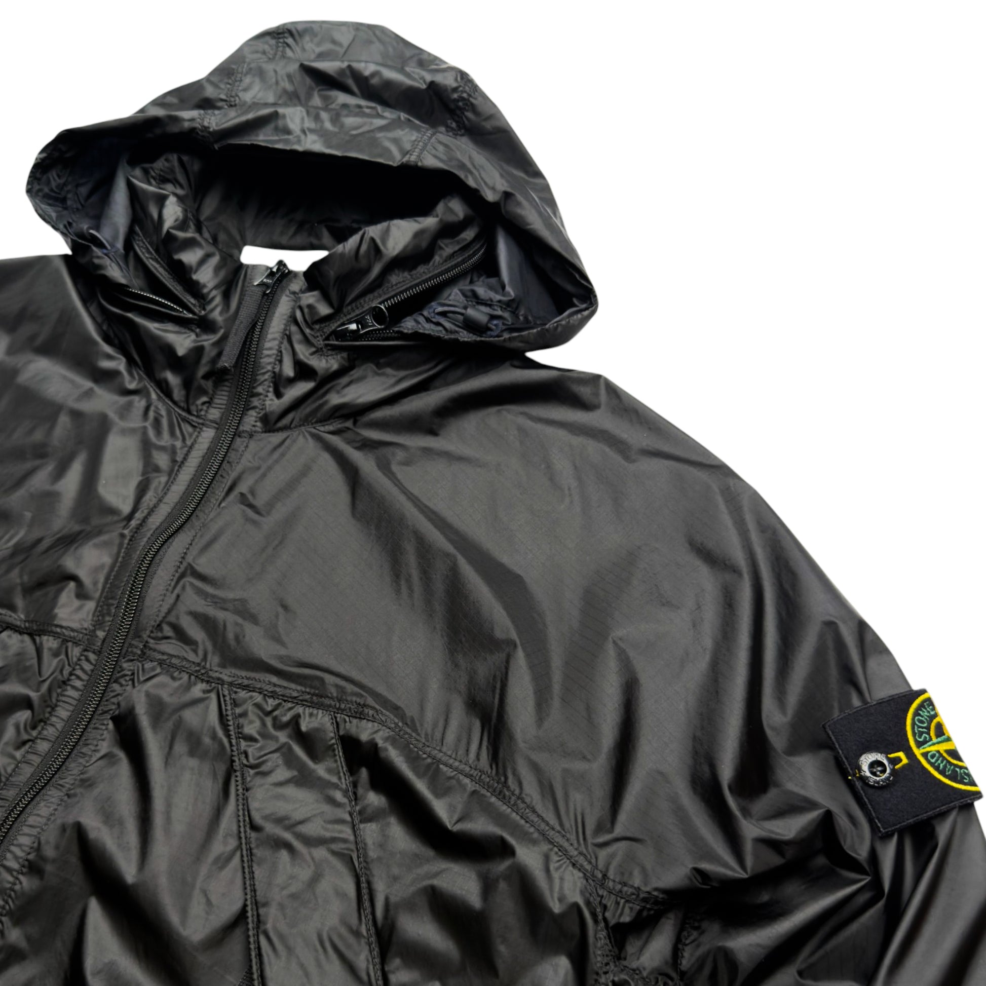 A/W 25 Stone Island Ripstop Light HT Nylon Windbreaker Jacket - Black