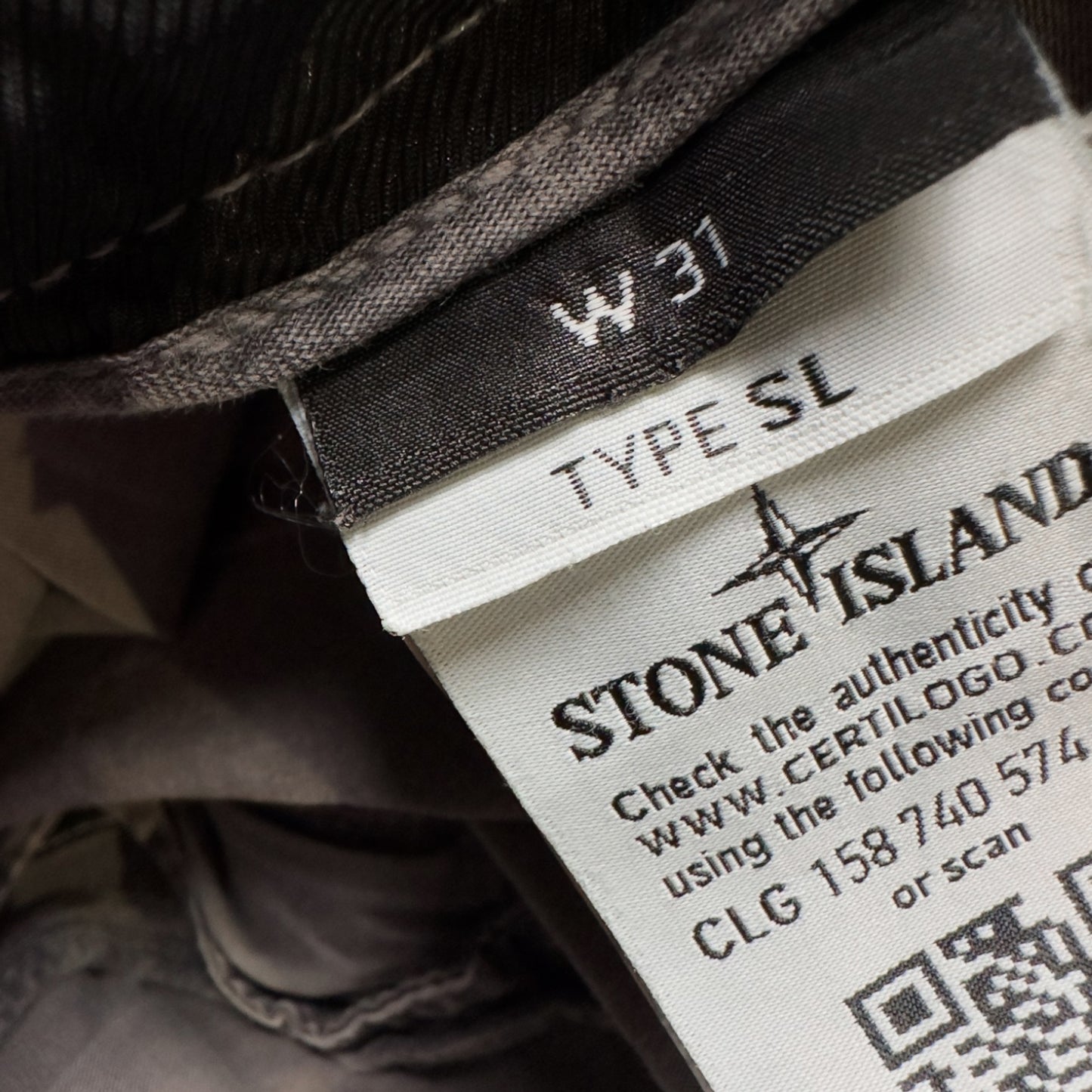 S/S 21 Stone Island Bermuda Cargo Shorts - Grey