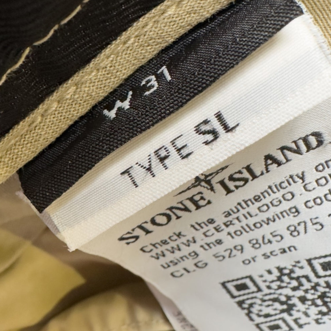 S/S 20 Stone Island Bermuda Cargo Shorts - Sand