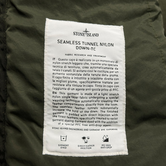 A/W 23 Stone Island Seamless Tunnel Nylon Down TC Puffer Jacket