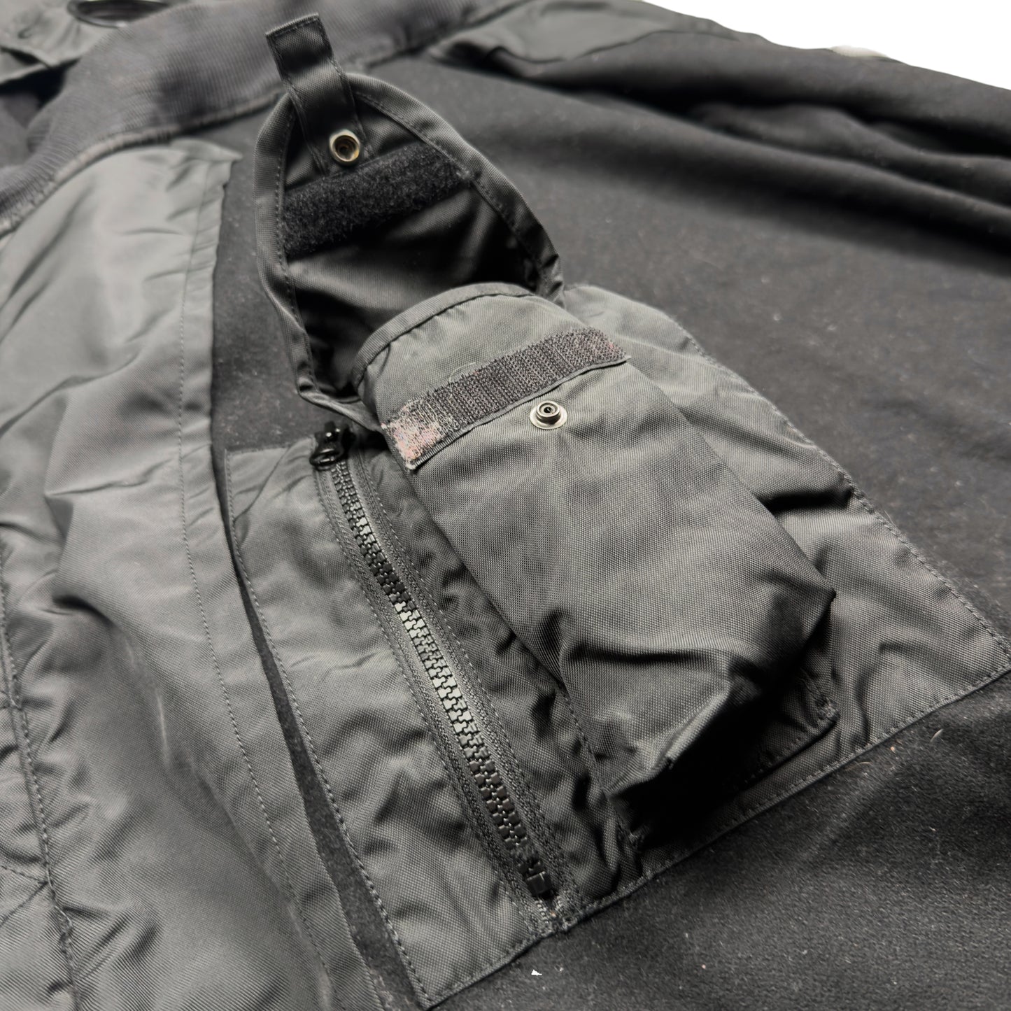 C.P. Company Leinster 200 Dynafil Goggle Jacket - Dark Grey