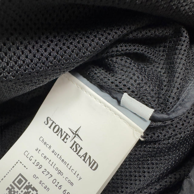 A/W 22 Stone Island Naslan Light Smock - Black