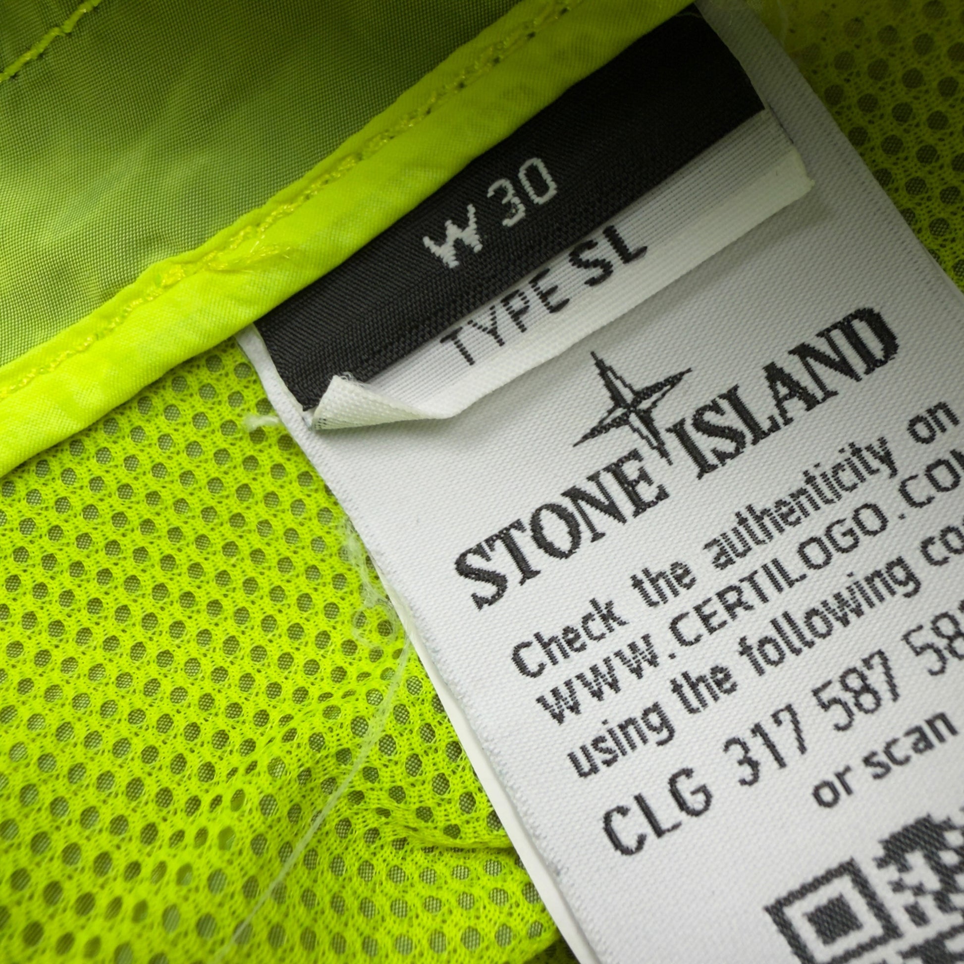 S/S 16 Stone Island Pixel Reflective Shorts - Green