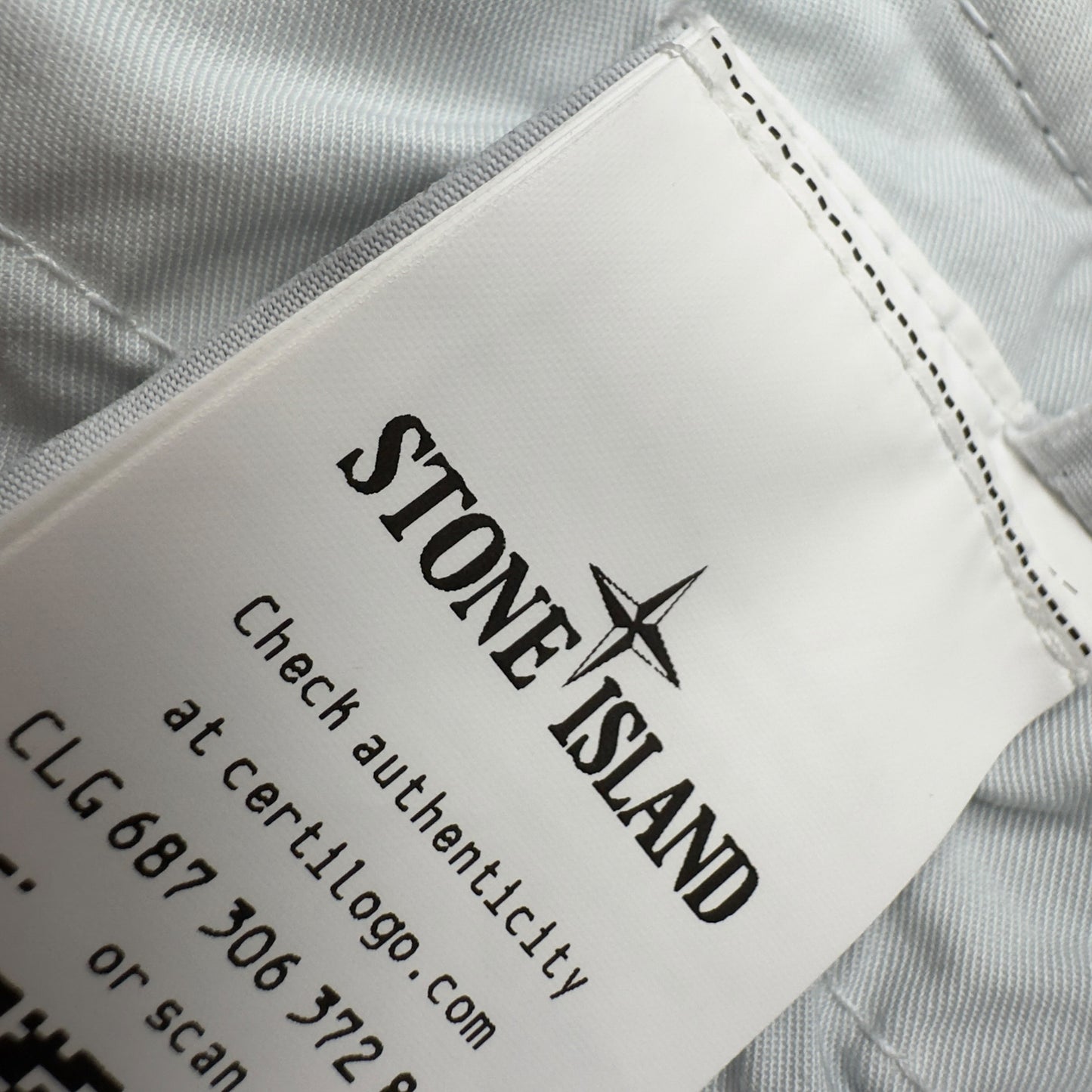 S/S 22 Stone Island Aggressive Gommato Jacket - White