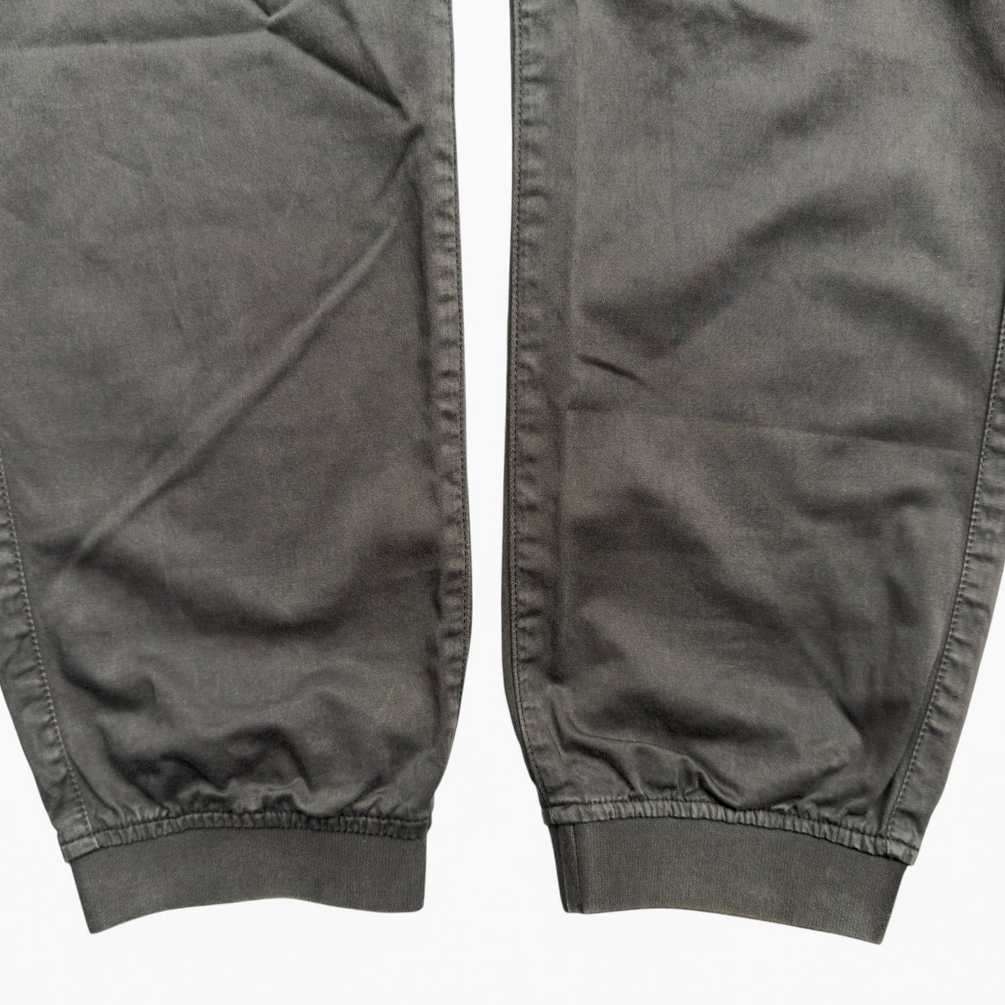 A/W 20 Stone Island Cuffed Cargo Trousers - Dark Grey