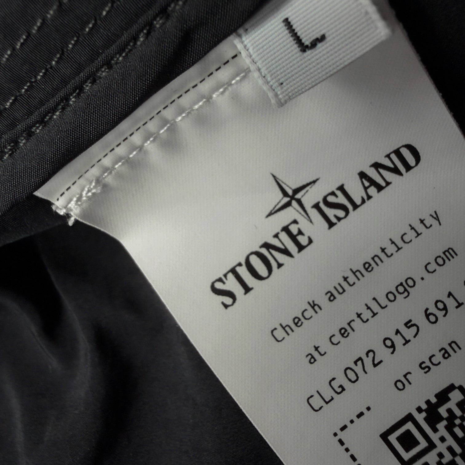 S/S 23 Stone Island Hyper Dense Nylon Raso Car Coat - Black