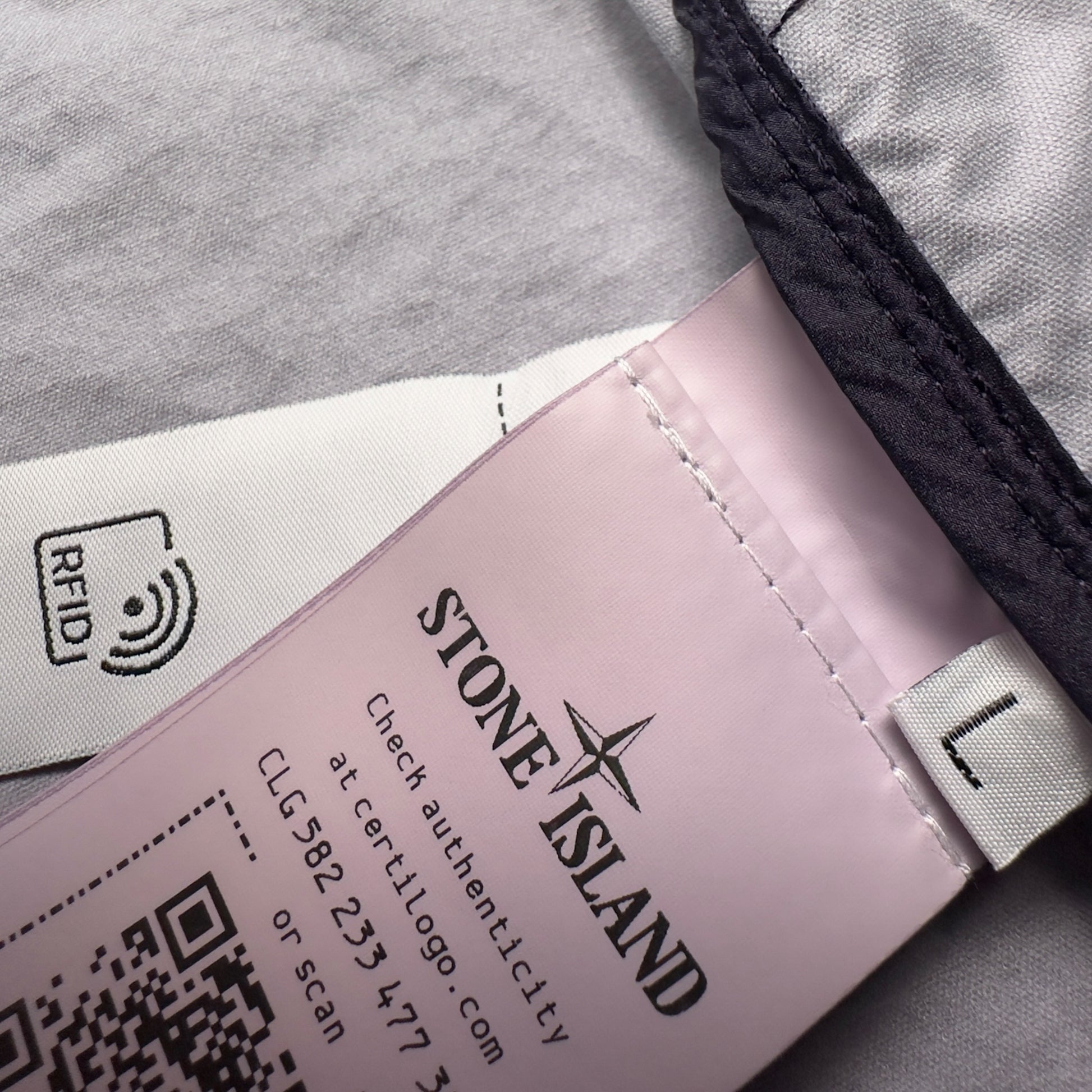 S/S 23 Stone Island Membrana 3L TC Field Jacket - Dark Purple