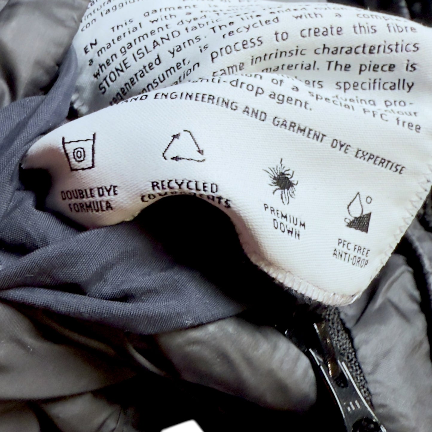 A/W 23 Stone Island Reversible Nylon Metal Down Gilet