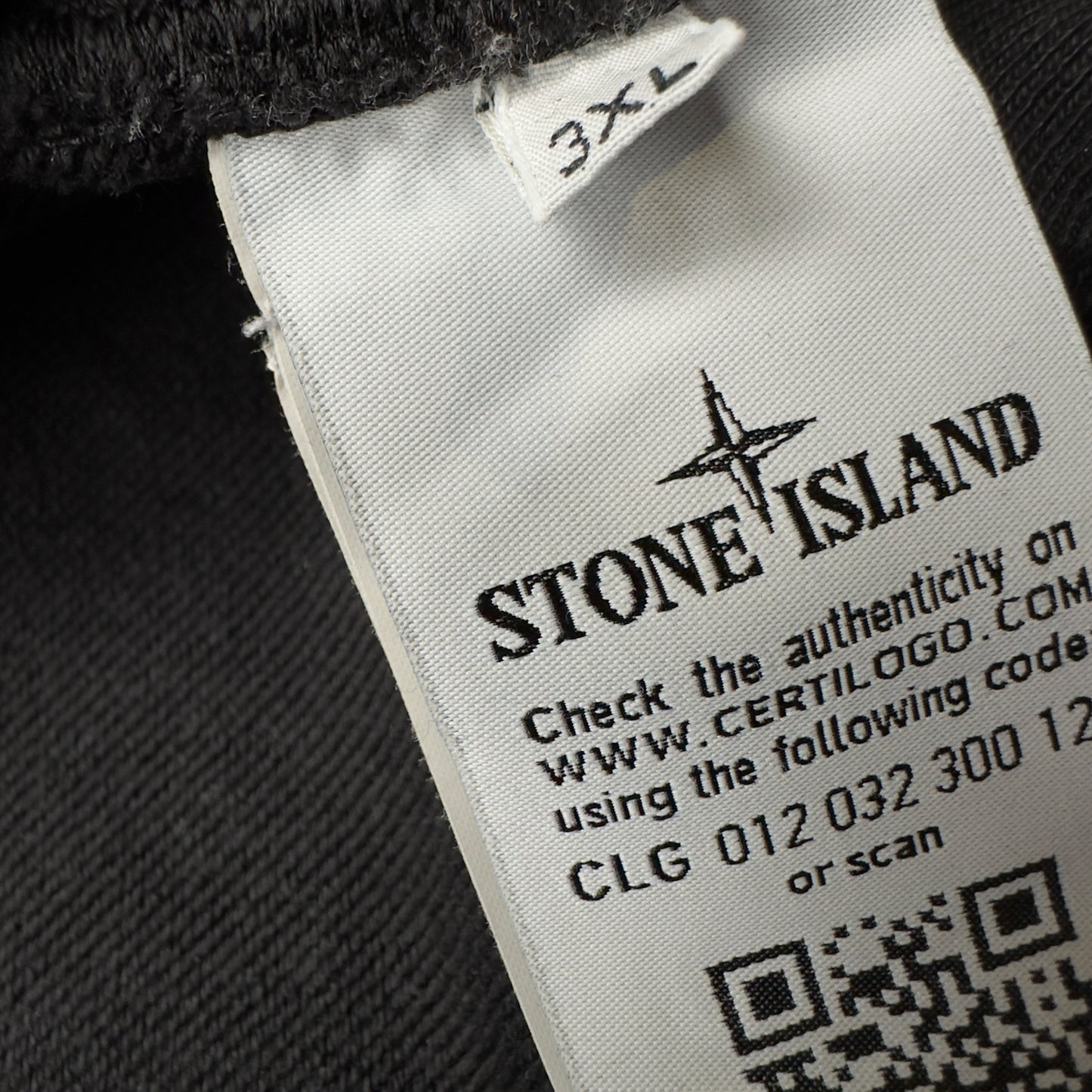 S/S 21 Stone Island Hoodie - Black