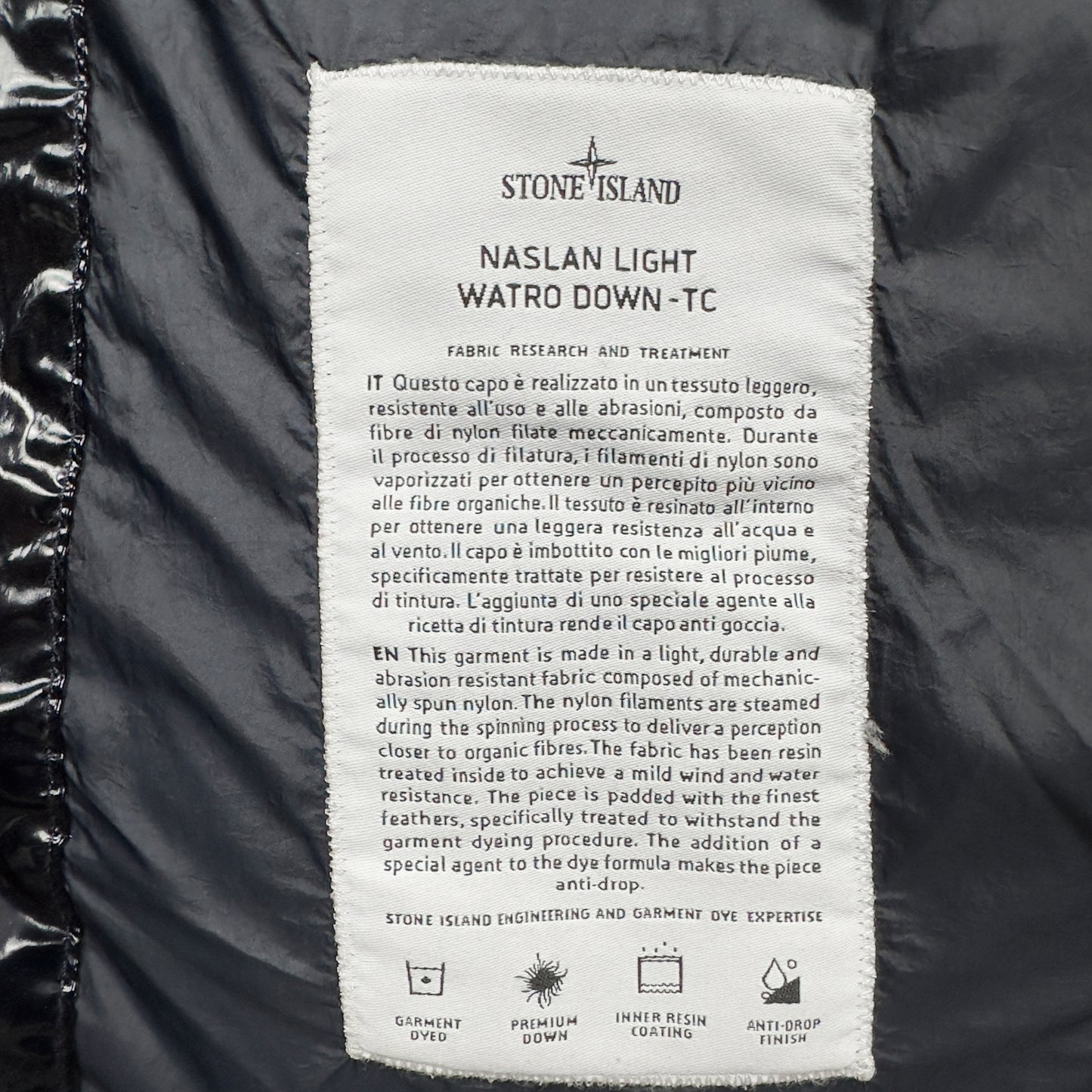 A/W 22 Stone Island Naslan Light Watro Down TC Gilet - Navy