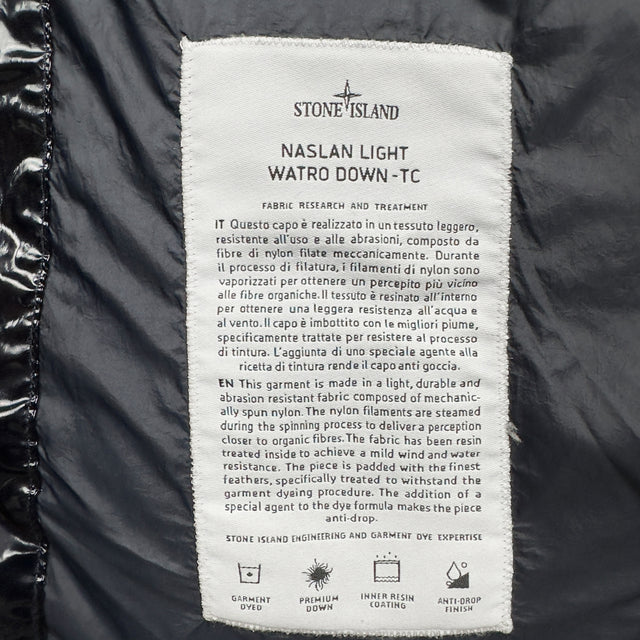 A/W 22 Stone Island Naslan Light Watro Down TC Gilet - Navy