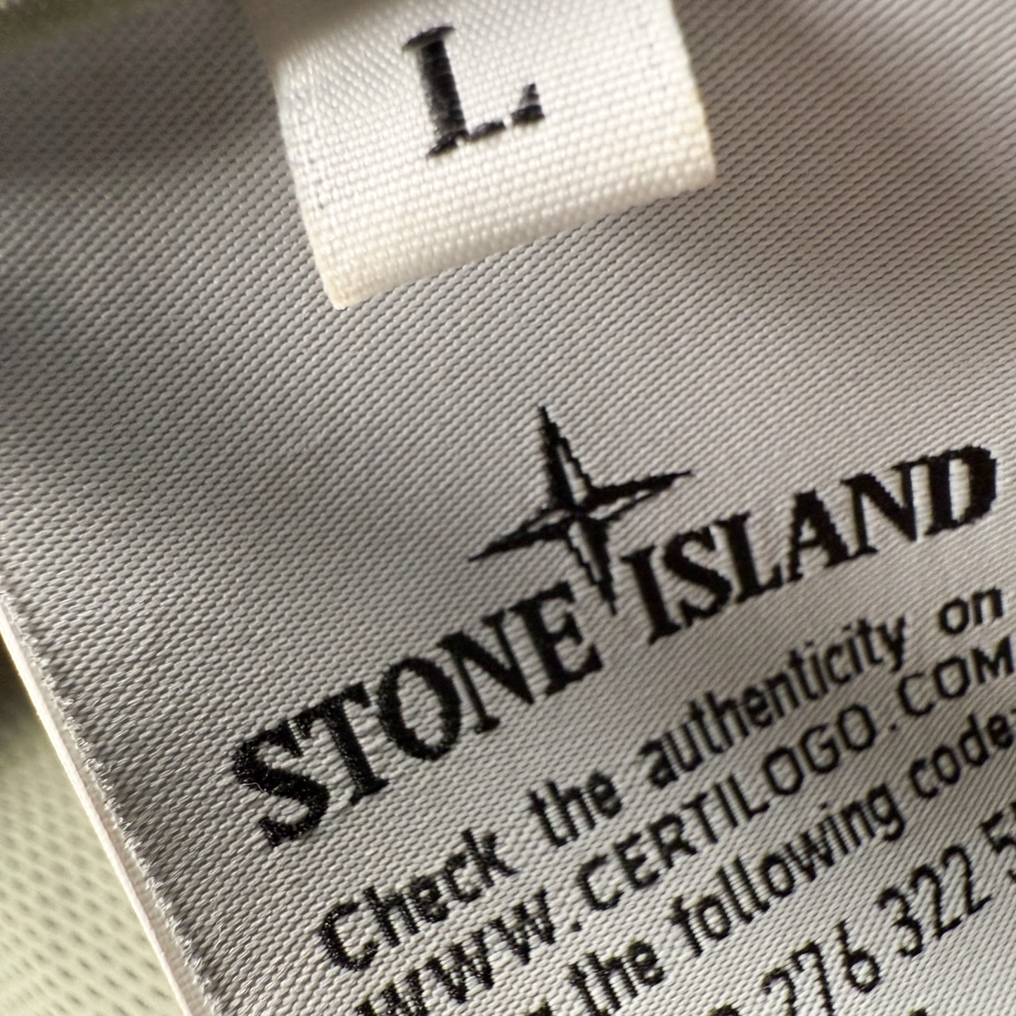 S/S 19 Stone Island Light Soft Shell R - Green