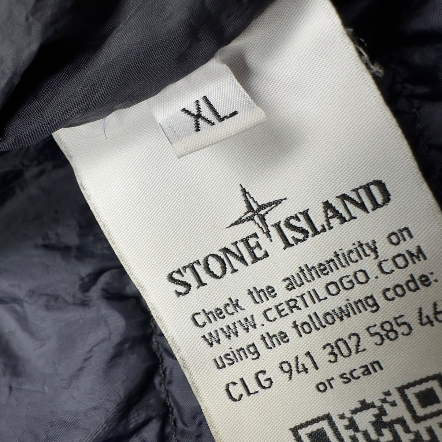 S/S 16 Stone Island Down_26 GR X SQM_N Down Puffer Jacket - Navy